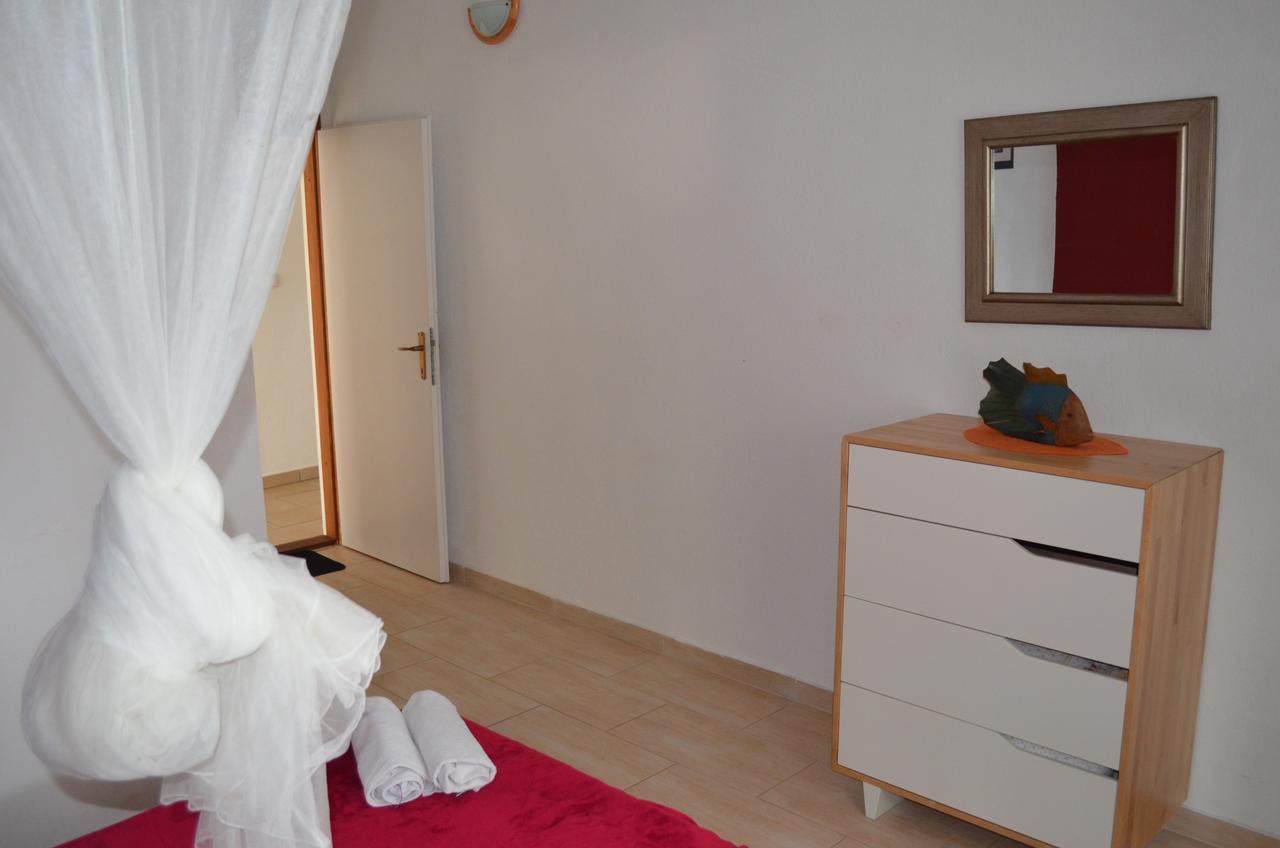 Poseidon Holiday Guesthouse Žirje Esterno foto