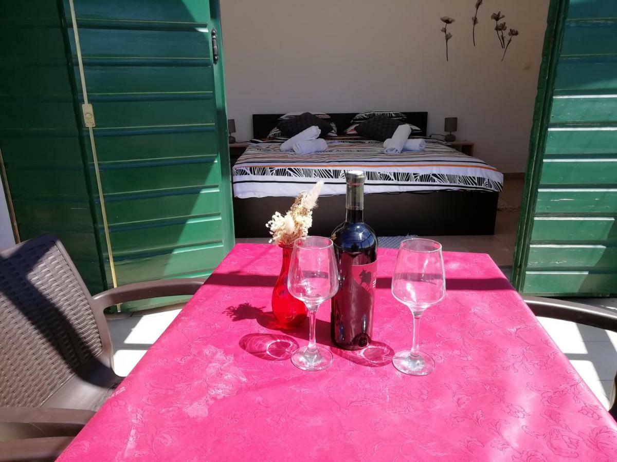 Poseidon Holiday Guesthouse Žirje Esterno foto